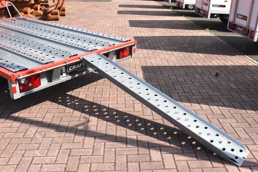 STEMA-Motorradtransporter-SHM-O2-15-30-18.1-MT-rot-4