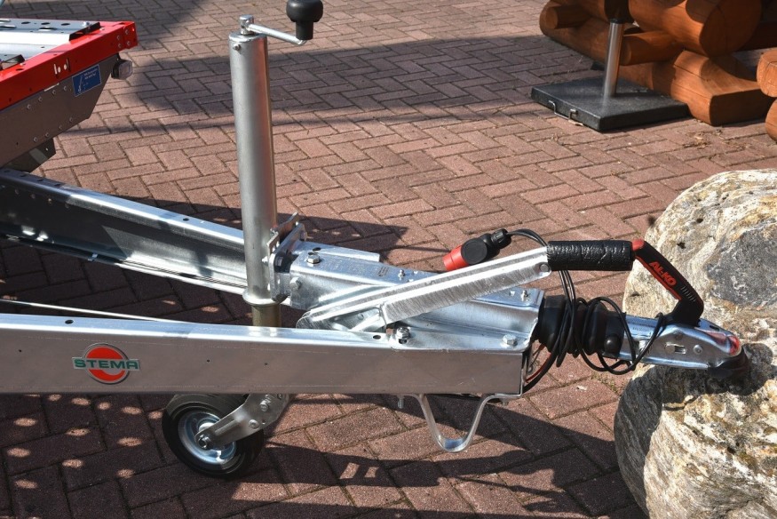 STEMA-Motorradtransporter-SHM-O2-15-30-18.1-MT-rot-16