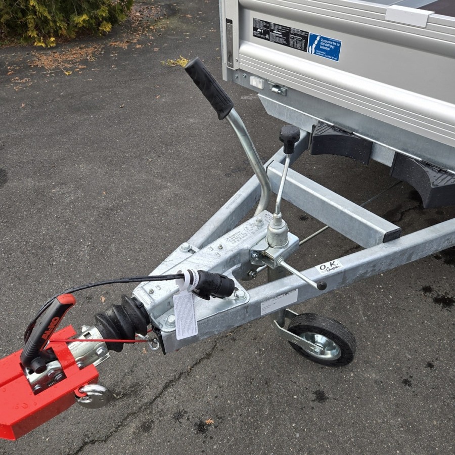 UNSINN-WEB-H-2315-13-10-ALU-Pritsche-Hochlader-1350kg-gebremst-3