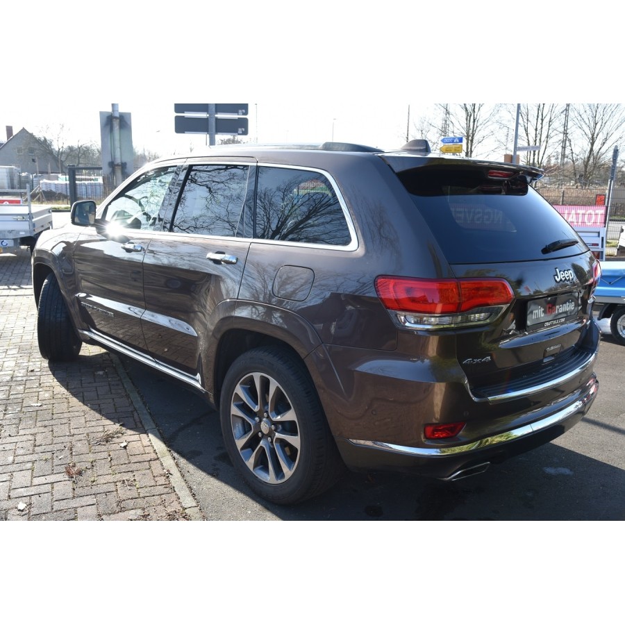JEEP-Grand-Cherokee-Summit-4