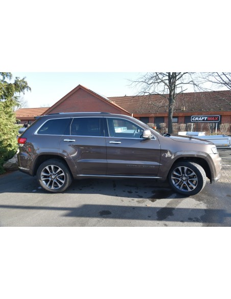 JEEP-Grand-Cherokee-Summit-5