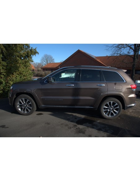 JEEP-Grand-Cherokee-Summit-6