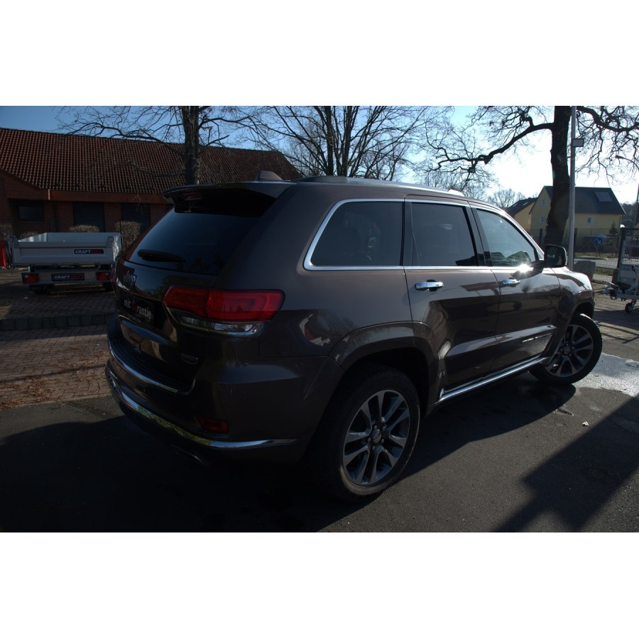 JEEP-Grand-Cherokee-Summit-8