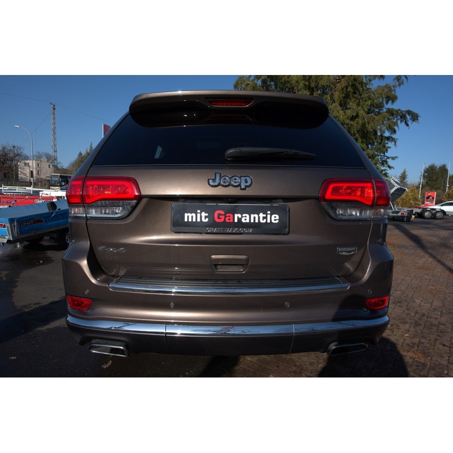 JEEP-Grand-Cherokee-Summit-9