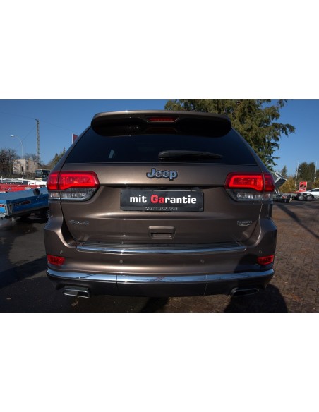 JEEP-Grand-Cherokee-Summit-9