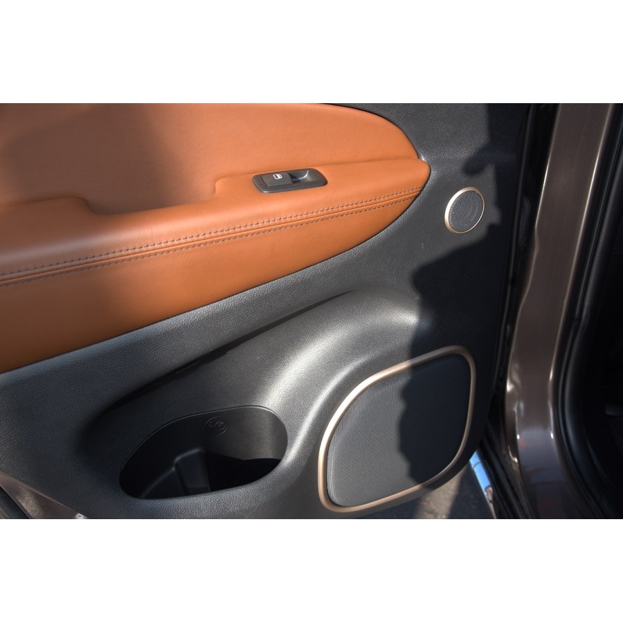 JEEP-Grand-Cherokee-Summit-12