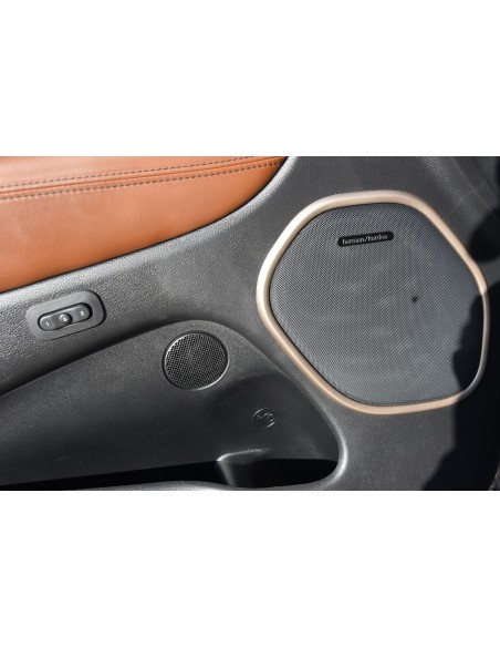 JEEP-Grand-Cherokee-Summit-14
