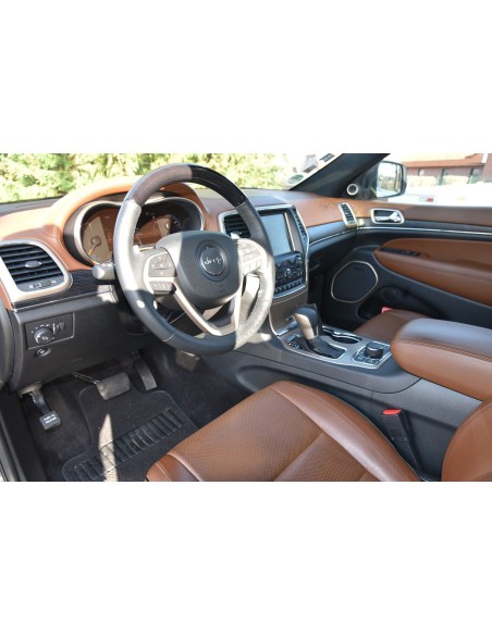 JEEP-Grand-Cherokee-Summit-17