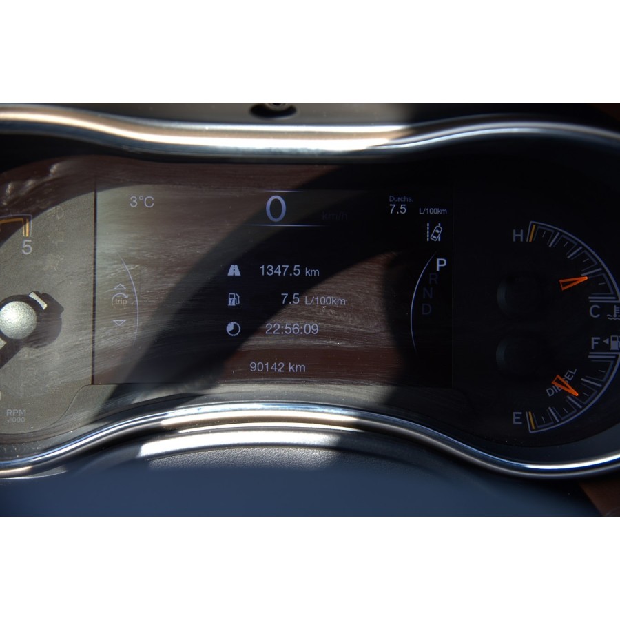 JEEP-Grand-Cherokee-Summit-26