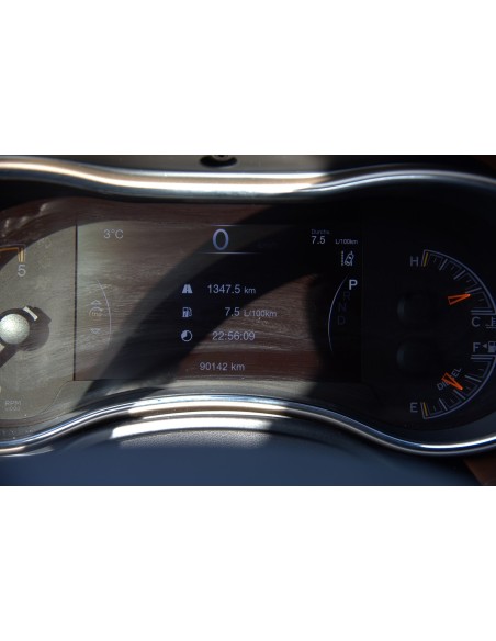 JEEP-Grand-Cherokee-Summit-26