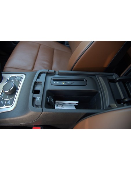 JEEP-Grand-Cherokee-Summit-30