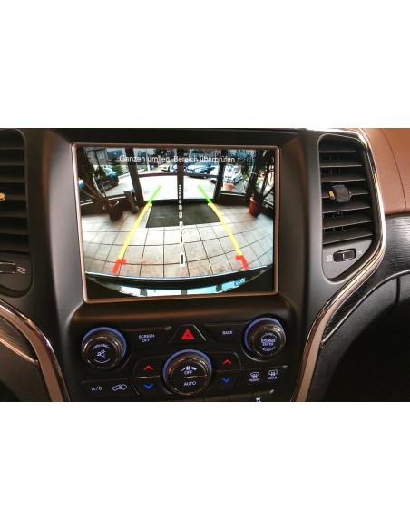JEEP-Grand-Cherokee-Summit-35