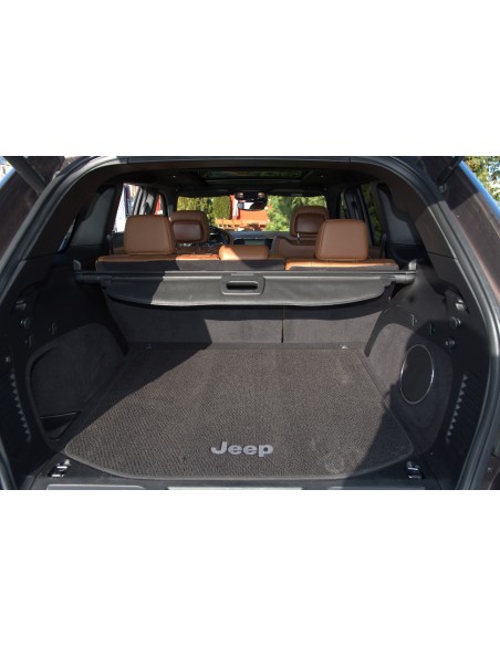 JEEP-Grand-Cherokee-Summit-60