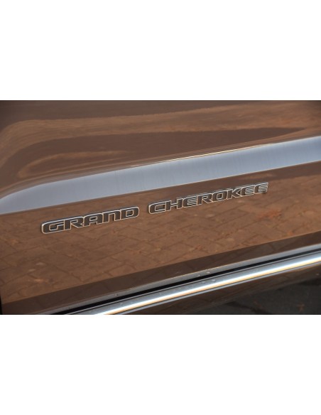JEEP-Grand-Cherokee-Summit-64