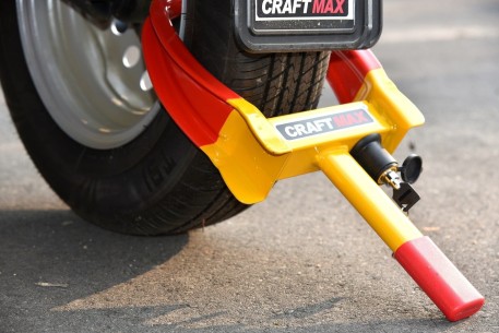 CRAFTMAX-MINI-Radkralle-Parkkralle-Diebstahlsicherung-PKW-Caravan-Anhaenger 2
