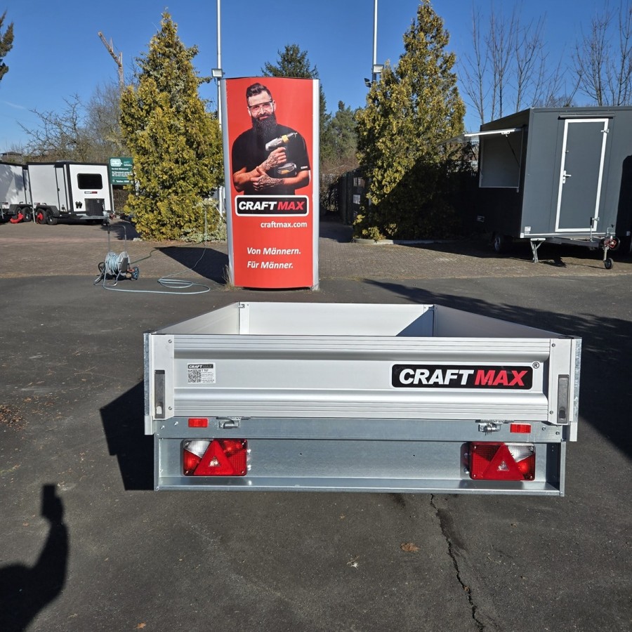 CRAFTMAX-750-ALU-Pritsche-2.30x1.50x0.30m-V-Deichsel-abnehmbare-Bordwaende-10-Zoll-Niedrigfahrwerk-ungebremst-2