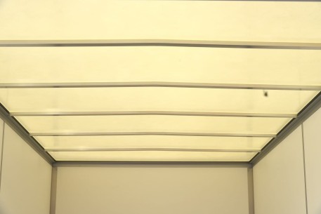 CRAFTMAX-grandPLYWOOD-CMX44-Kofferanhaenger-Vorfuehrmodell 2
