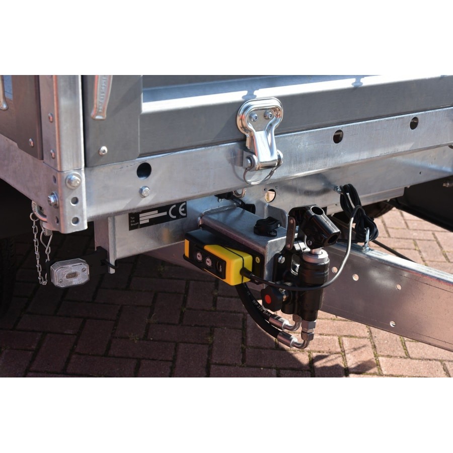 CRAFTMAX-TRIUS-3500-gebremst-mit-Pendelrueckwand-Stahl-Bordwand-Elektr-6