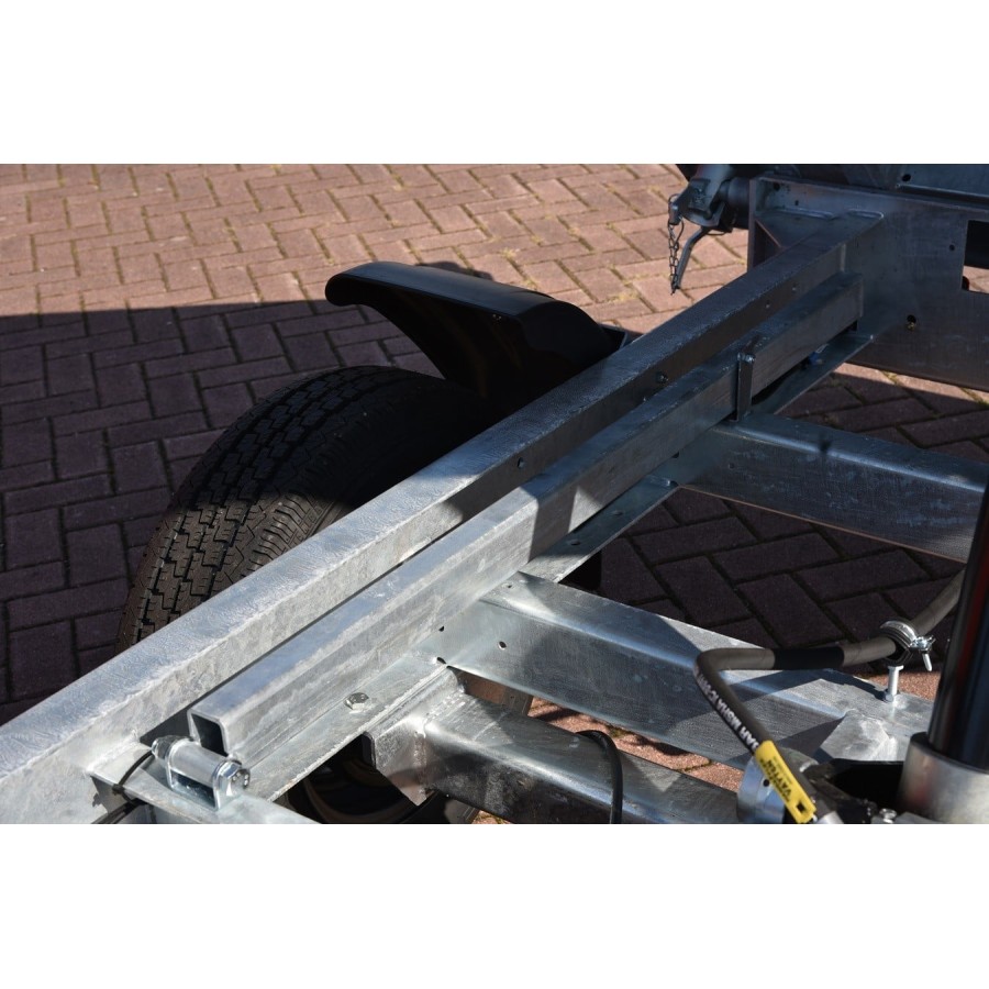 CRAFTMAX-TRIUS-3500-gebremst-mit-Pendelrueckwand-Stahl-Bordwand-Elektr-15