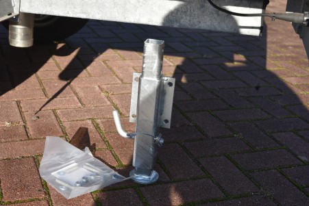 Stabile-Abstuetze-P-PHK-Pritsche-1