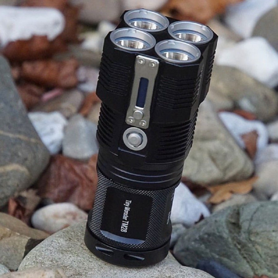 NITECORE_TM28TinyMonster_Suchscheinwerfer_Strobo_6.000Lumen_600m_Galerie09