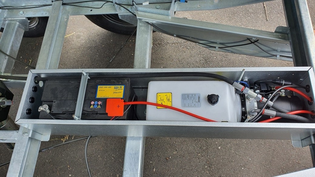 STEMA-3-Seiten-Kipper-TRIUS-3500-3