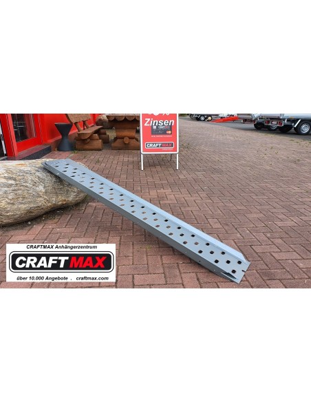 STEMA-Rampe-mit-Halterung-fuer-Motorradtransporter-3