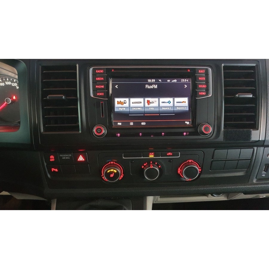 VW-Transporter-T6-Kasten-Fluegeltueren-rot-10