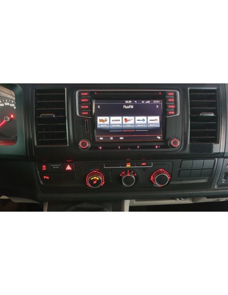 VW-Transporter-T6-Kasten-Fluegeltueren-rot-10