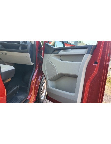 VW-Transporter-T6-Kasten-Fluegeltueren-rot-13