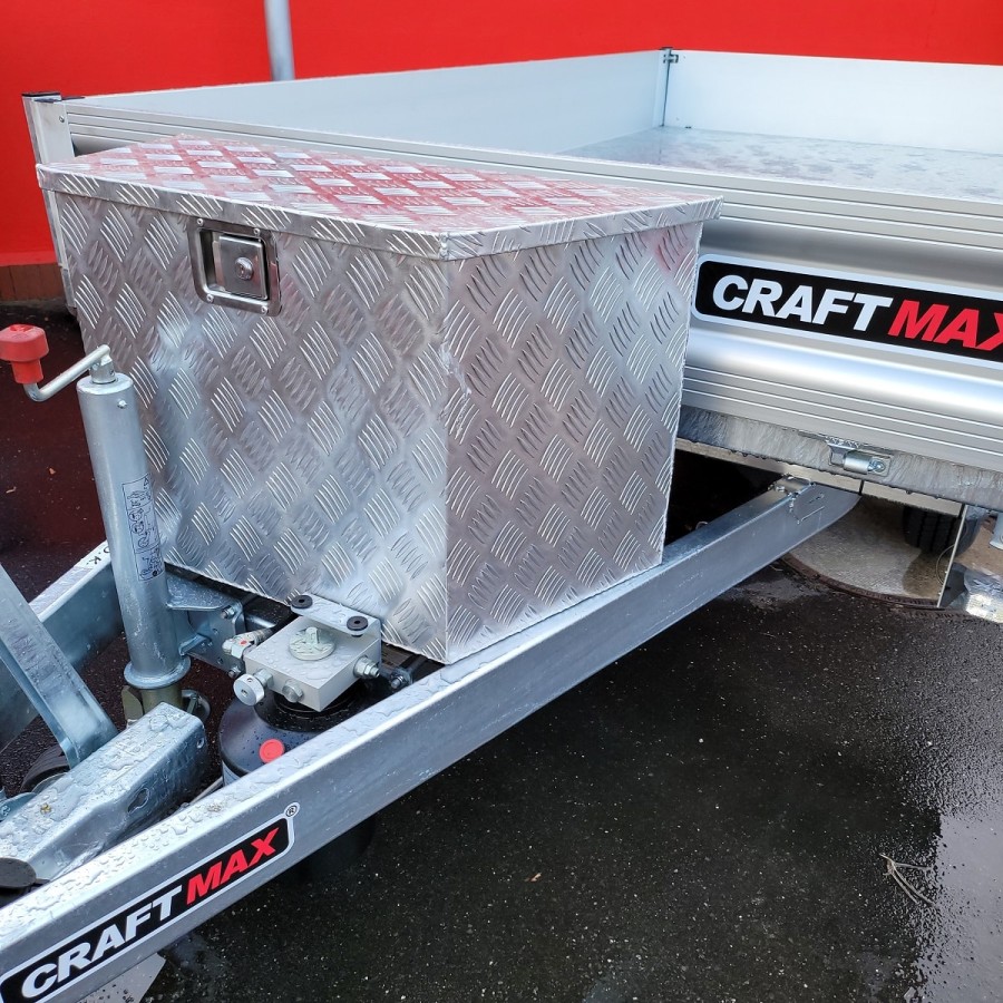 CRAFTMAX-Deichselbox-Edelstahl-Trapezform-5