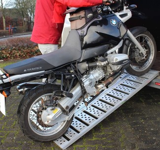 CRAFTMAX-breite-Motorrad-ALU-Auffahrrampe-3fach-faltbar-1020kg 2