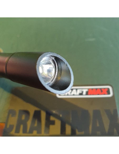 CRAFTMAX-light-defender-Kubotan-scharfe-Spitze-LED-Taschenlampe-5