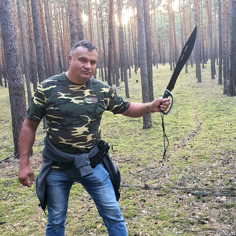 CRAFTMAX-spartan-450-Machete-420er-Stahl-mit-Saegezahnung-1