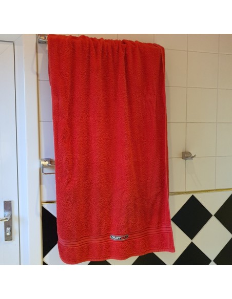 CRAFTMAX-Badehandtuch-Baumwolle-rot-135x70cm-3