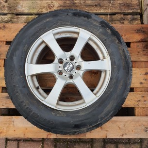 4-Winterkomplettraeder-ALU-Felge-8JX17-H2-BF-GOODRICH-23565R17-1