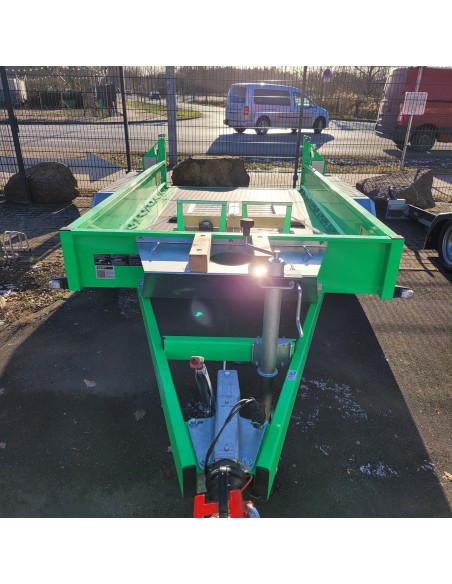 CRAFTMAX-MEGA-Baumaschinentransporter-3000Kg-mit-Schaufelauflage-schwenkbaren-Auffahrrampen-Heckstuetzen-gruen-2