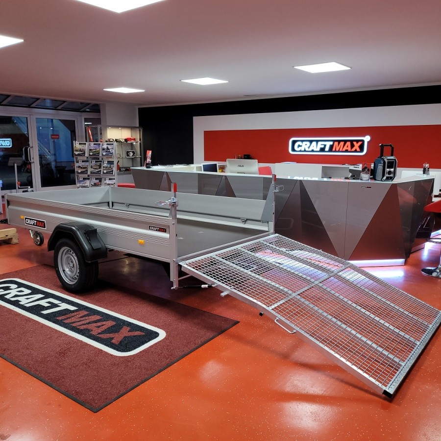 CRAFTMAX-KLAPPFIX-Kastenanhaenger-1300-Kg-ALU-Bordwaende-Stahlgitterheckklappe-Auffahrrampe-3000x1550x350mm-7