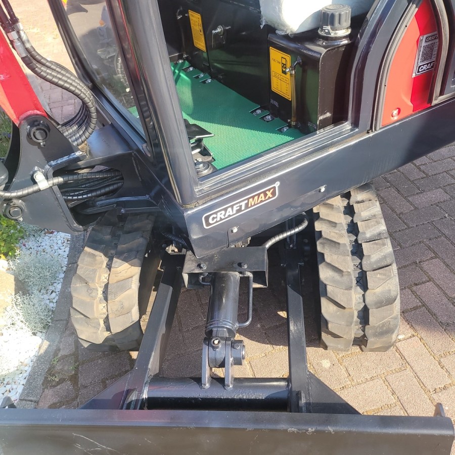 CRAFTMAX-EX205CE-Raupen-Kettenbagger-Fahrerkabine-1-16