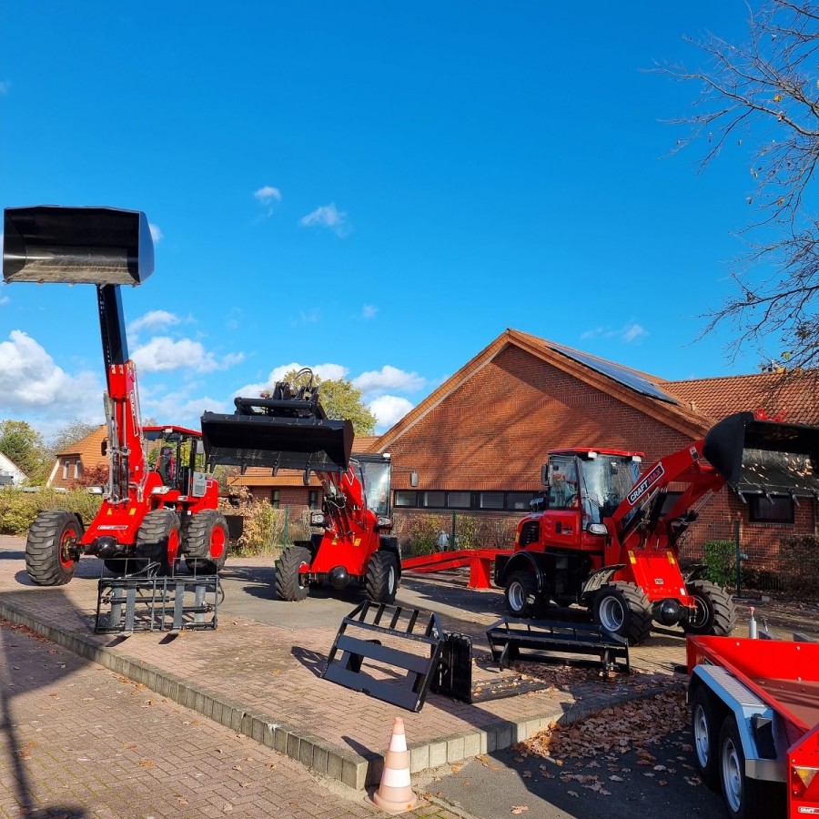Kleiner-Mann-in-grosser-Schufel