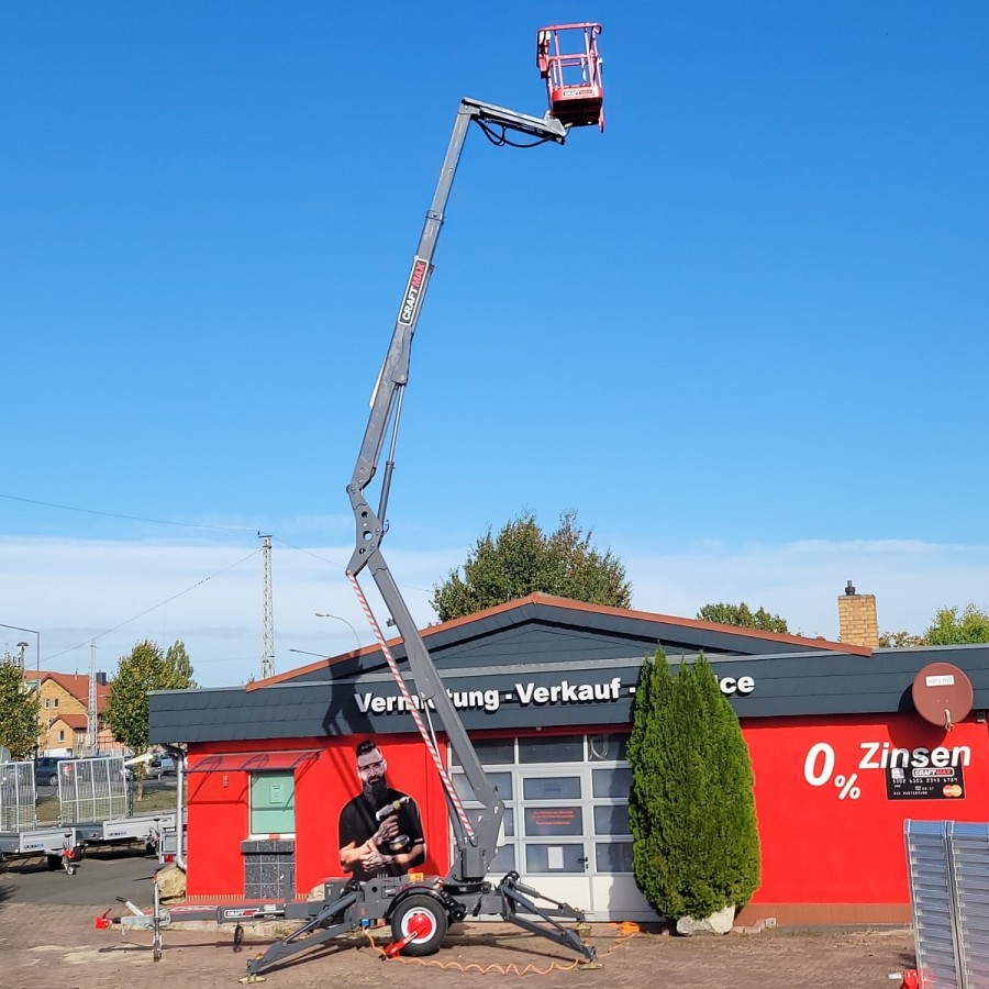CRAFTMAX-16m-mobile-Anhaenger-Arbeitsbuehne-1