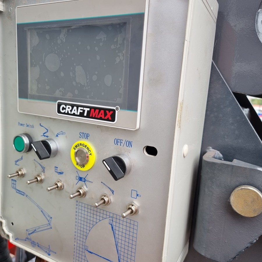 CRAFTMAX-CTHTCZBH-14-Anhaengerarbeitsbuehne-hydr.-Teleskoparm-15