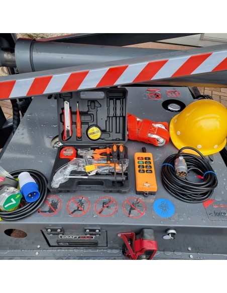 CRAFTMAX-CTHTCZBH-14-Anhaengerarbeitsbuehne-hydr.-Teleskoparm-19