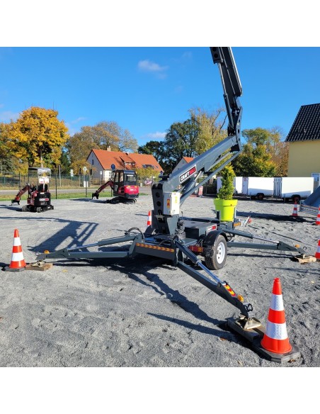 CRAFTMAX-Arbeitsbuehne-16m-Teleskoparm-220V-Benzinmotor-selbstfahrend-mit-FB-1