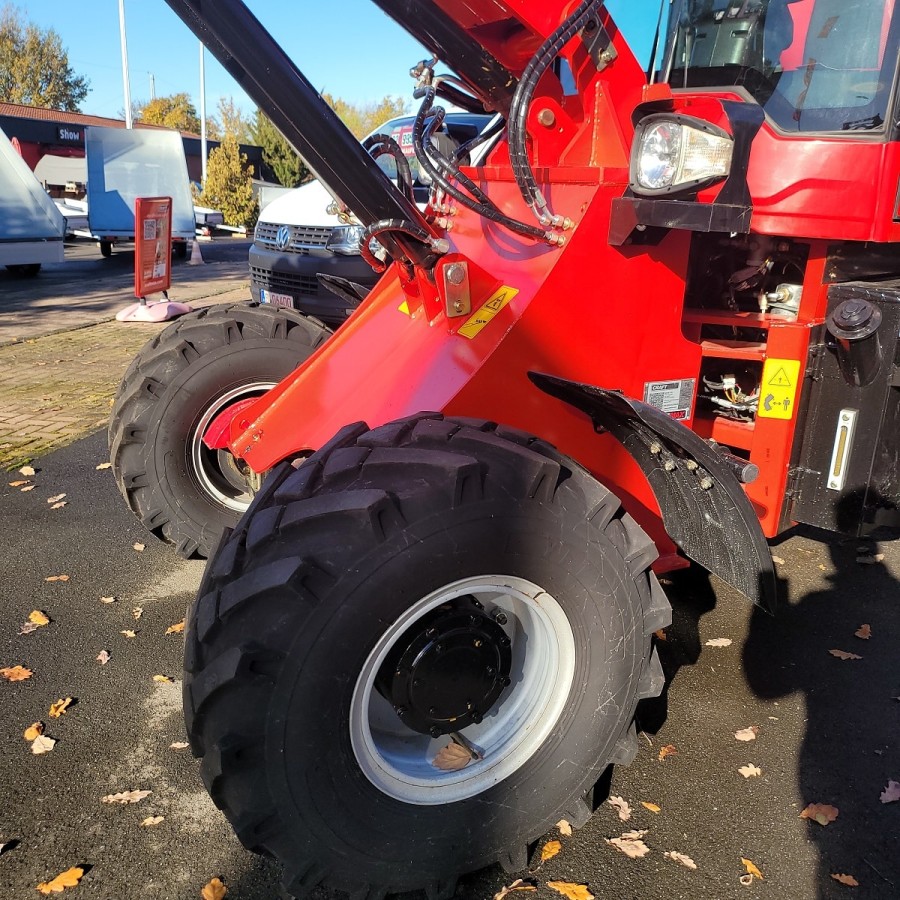 CRAFTMAX-TWL180CE-4x4-Radlader-Teleskoparm-1.800kg-Hubkraft-5