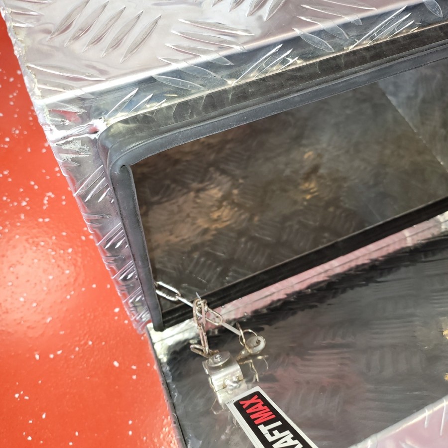 CRAFTMAX-Aluminium-Staubox-fuer-PKW-Anhaenger-zum-Auf-oder-Unterbau-7