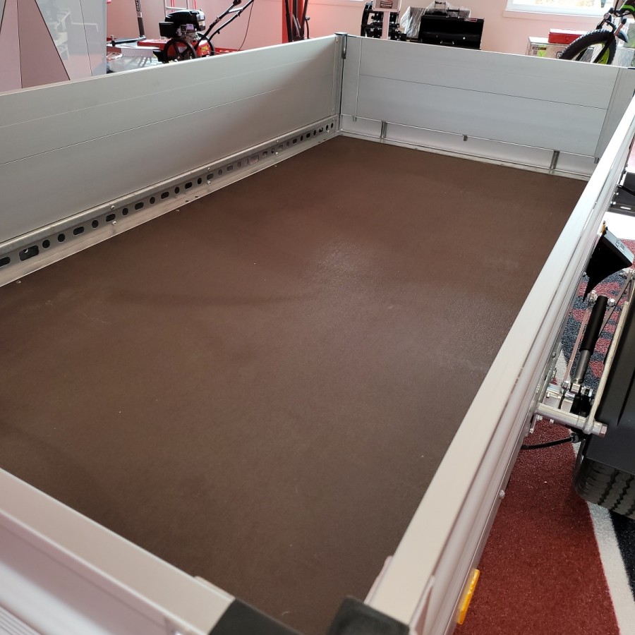 STEMA-Absenkanhaenger-WOM-XT-1000-Handhydraulik-ALU-Bordwandaufsatz-Front-Heckklappe-251x128x40cm-100kmh-9
