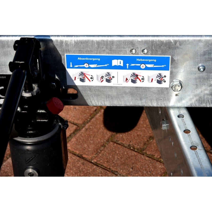 CRAFTMAX-WOM-XT1300-STS-XT-O2-13-25-15.1-Absenkanhaenger-1300kg-6