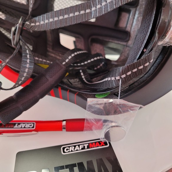 CRAFTMAX-vic-red-MTB-Fahrradhelm-atmungsaktiv-21-Belueftungskanaele-abnehmbarer-magnetischer-Visier-Schutzbrille-LED-Ruecklicht-