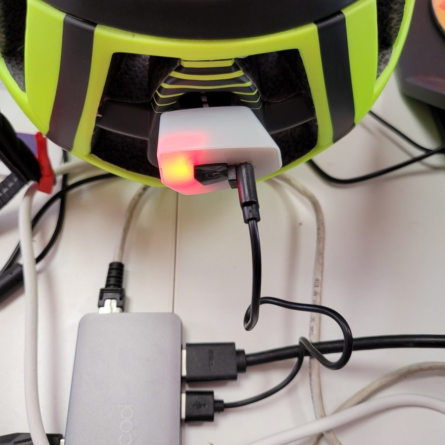 CRAFTMAX-vic-MTB-Fahrradhelm-atmungsaktiv-21-Belueftungskanaele-abnehmbar-magnetisch-Visier-Schutzbrille-aufladbarer-LED-Rueckli